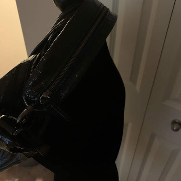 Givenchy Patent Leather Handbag - Picture 5 of 7